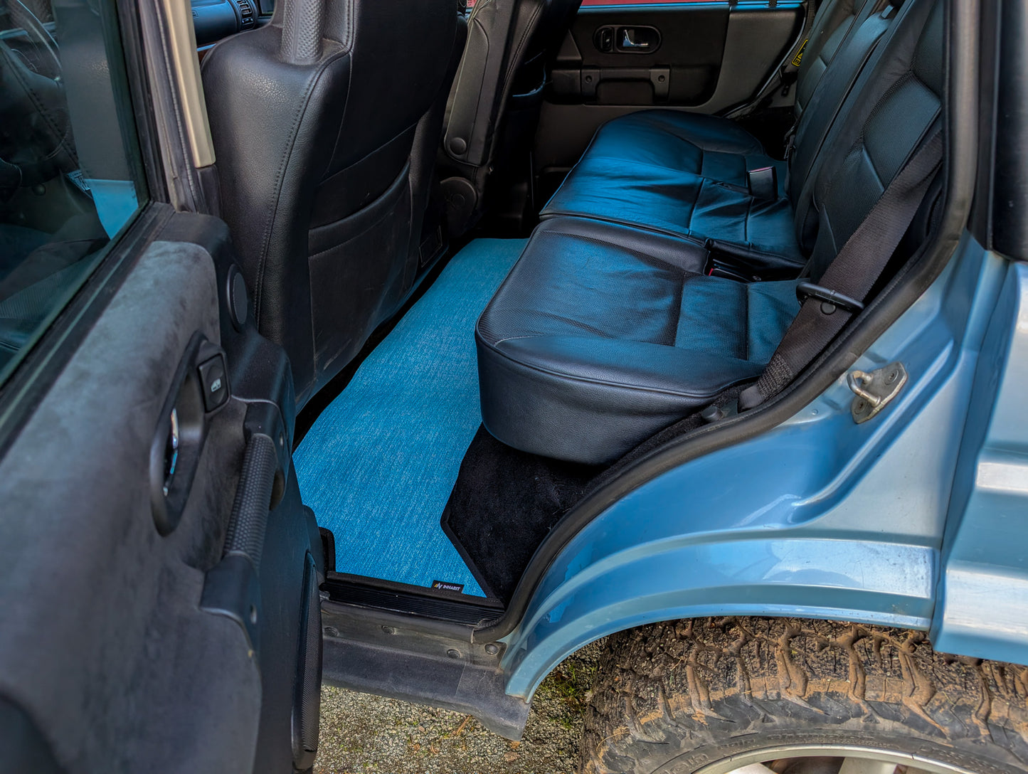 Discovery 2 Floor Mats Complete Set