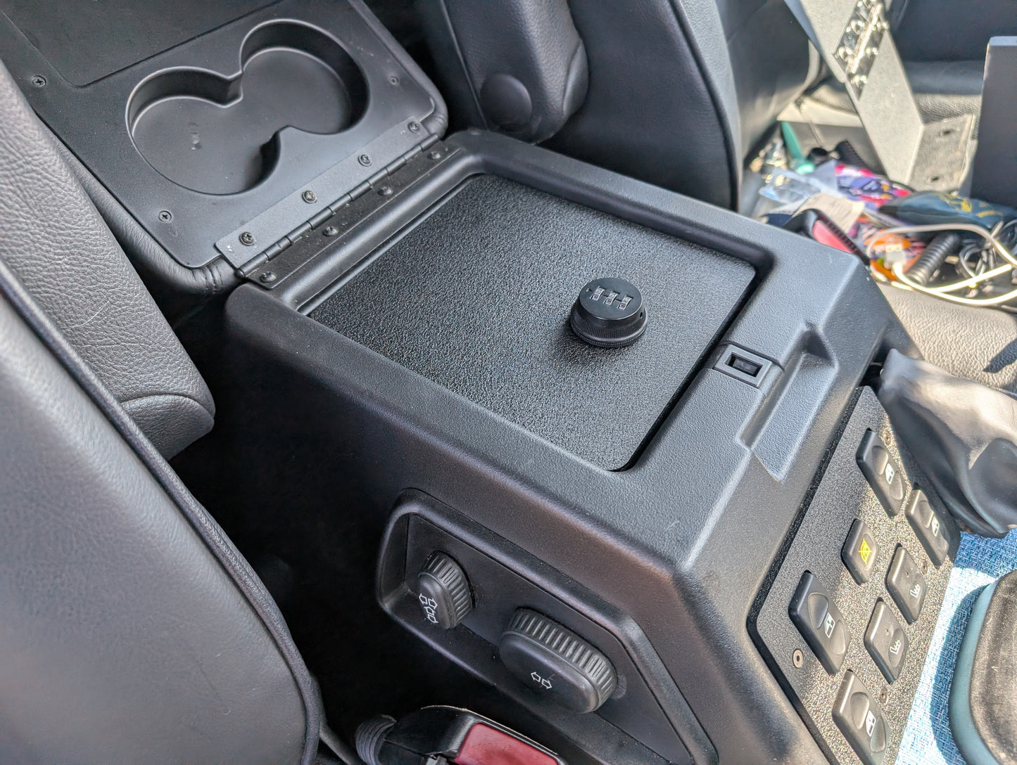 Discovery 1 & 2 Locking Cubby Box