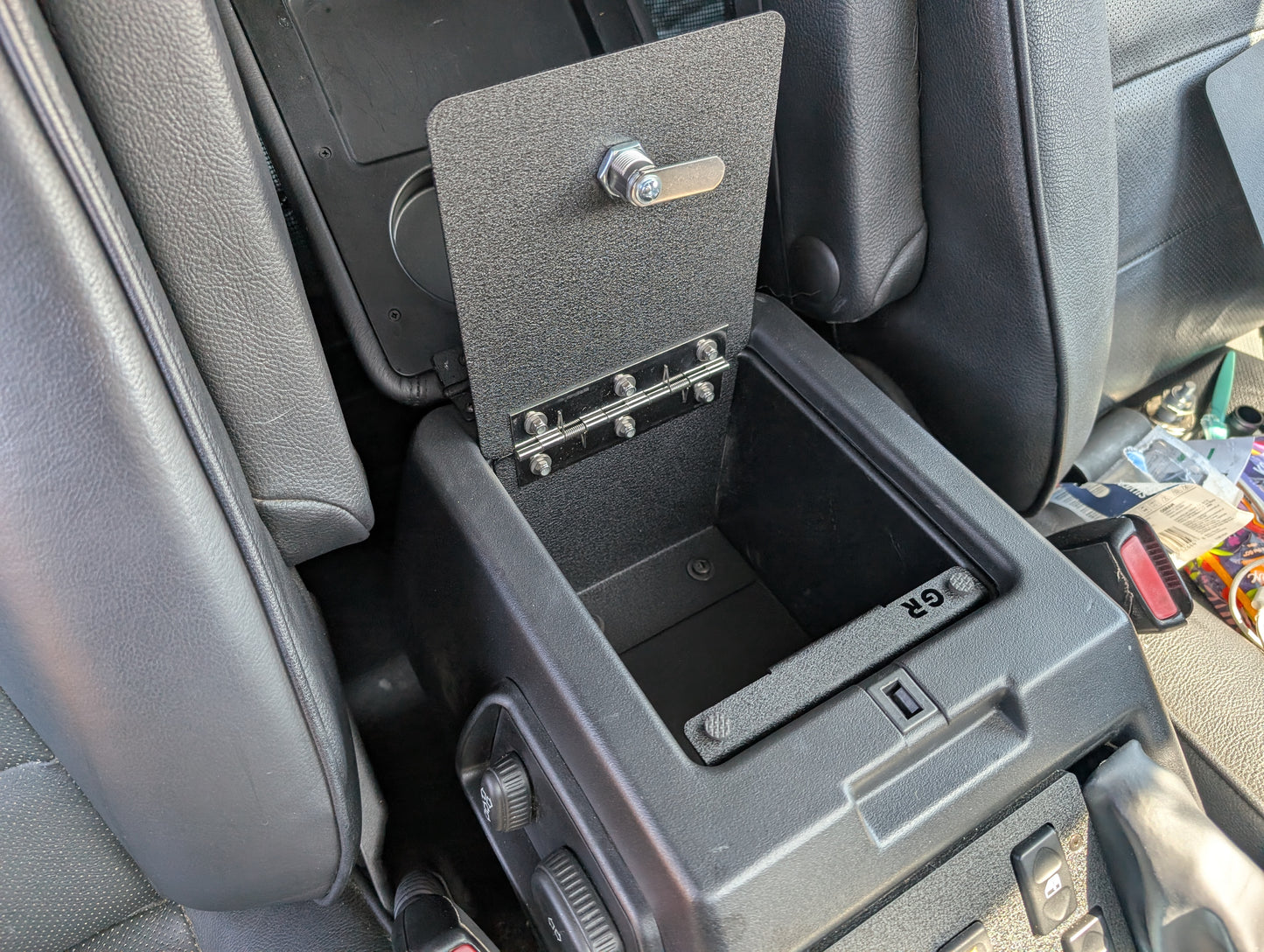 Discovery 1 & 2 Locking Cubby Box