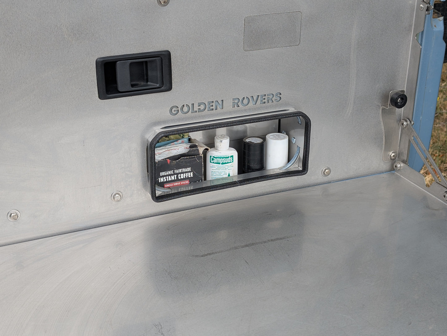 Discovery 1 & 2 Tailgate Table Storage Cubby - V2 Metal