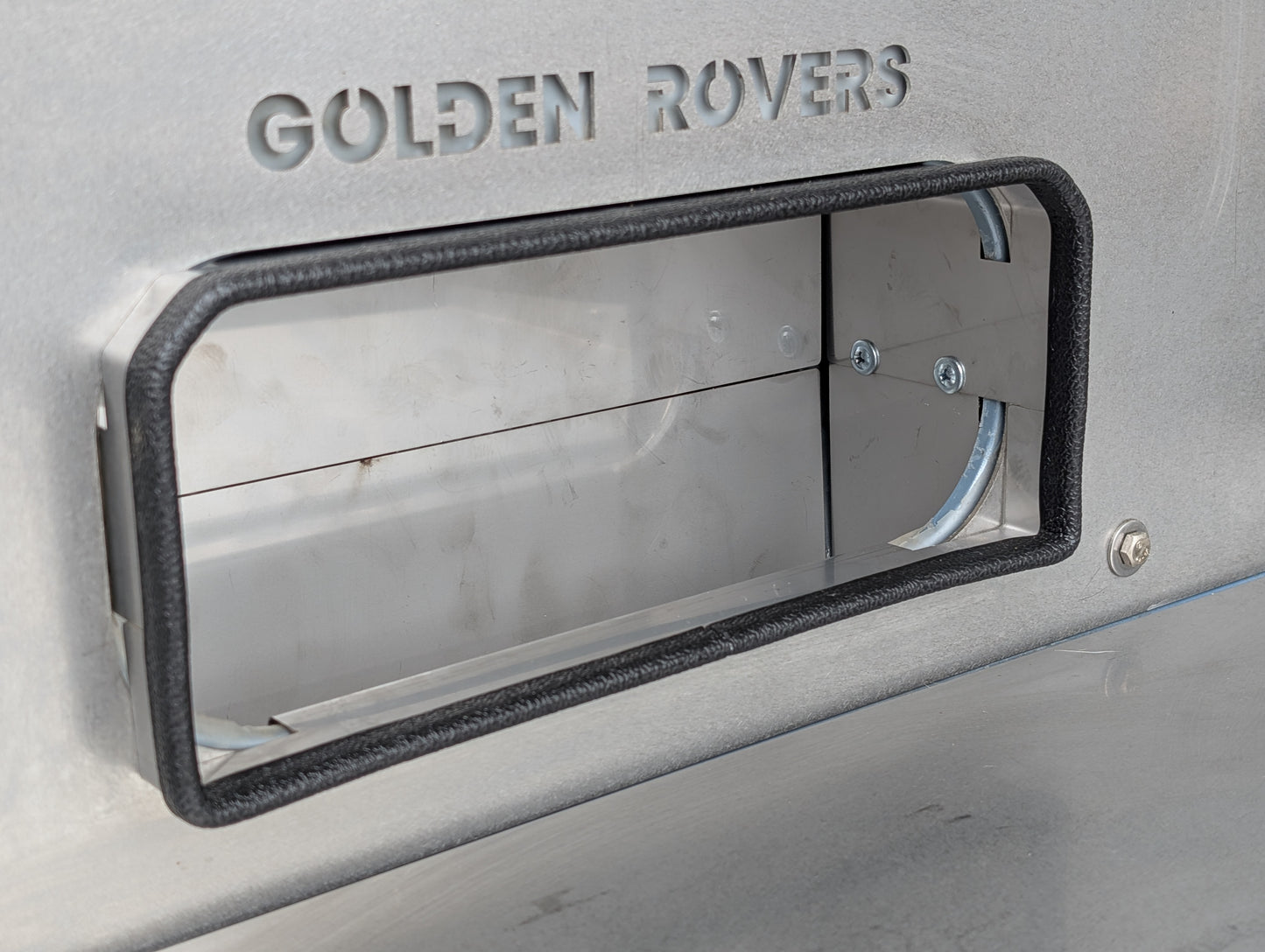 Discovery 1 & 2 Tailgate Table Storage Cubby - V2 Metal