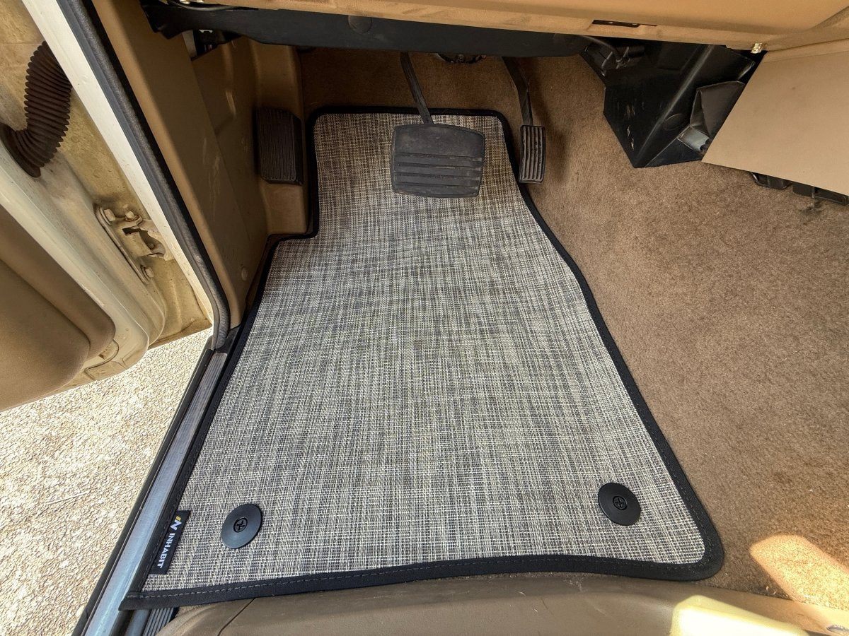 Discovery 2 Floor Mats Front and Rear - Golden Rovers