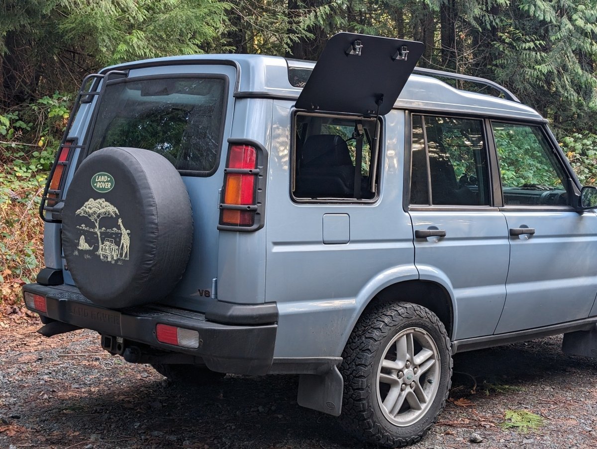 Discovery 2 Gullwing Access Window - One Side Only - Golden Rovers