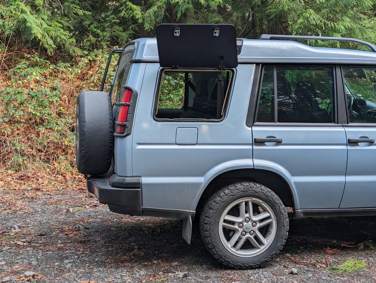 Discovery 2 Gullwing Access Window - One Side Only - Golden Rovers