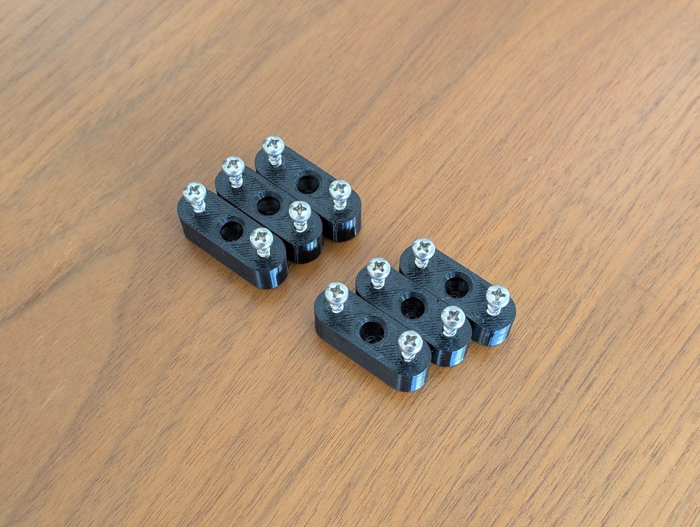 Discovery 1 & 2 (pre-facelift) Unbreakable Headlight Adjuster Clips (pack of 6)