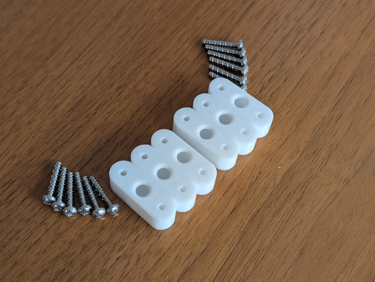 Discovery 1 & 2 (pre-facelift) Unbreakable Headlight Adjuster Clips (pack of 6) - STC3368