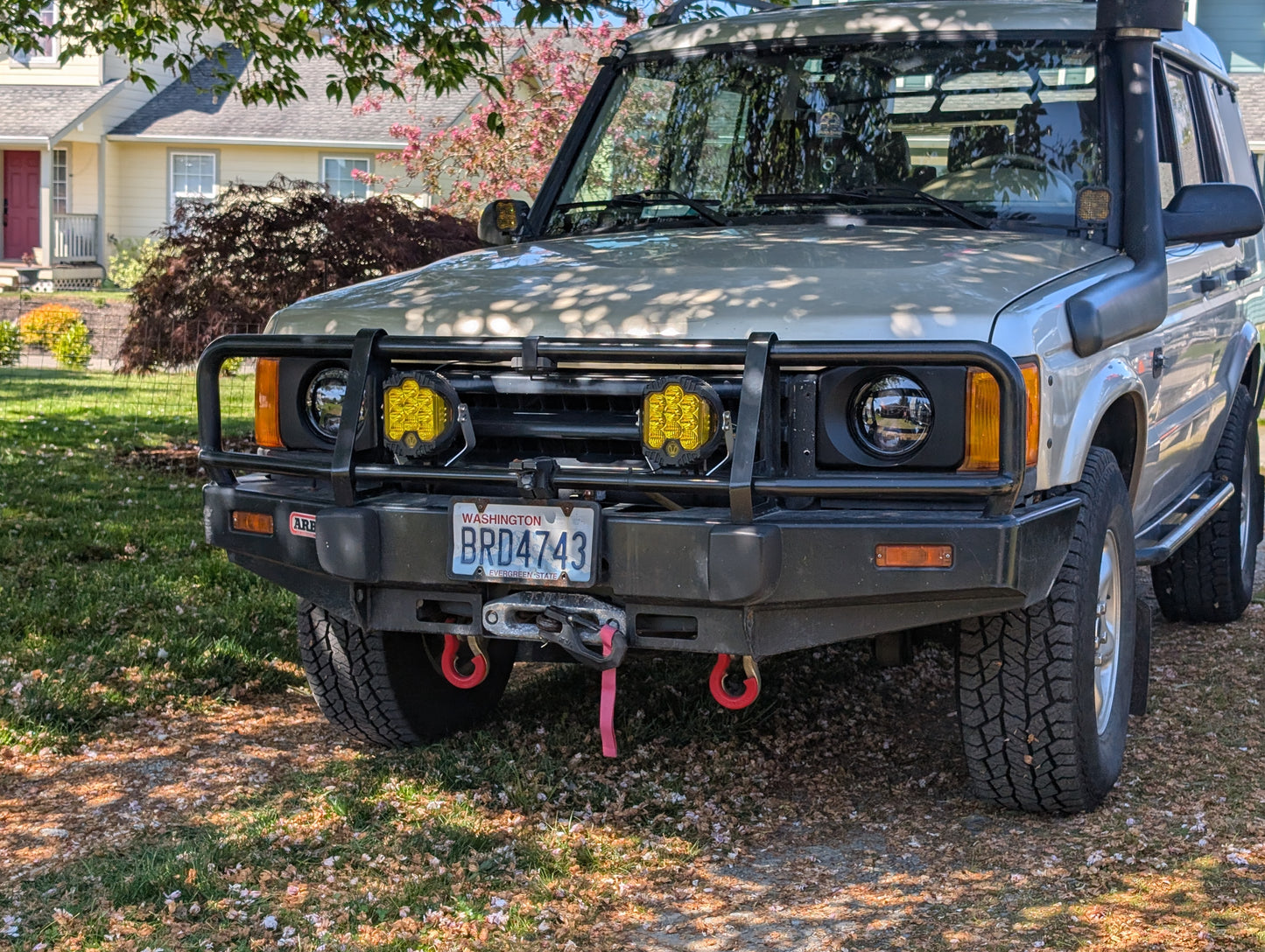 Discovery 1 & 2 (pre-facelift) 7" Round Headlight Bezel (pair)