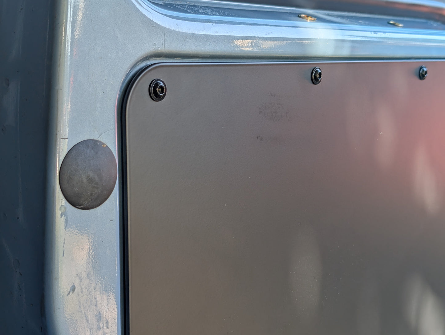 Discovery 1 & 2 Aluminum Rear Door Card