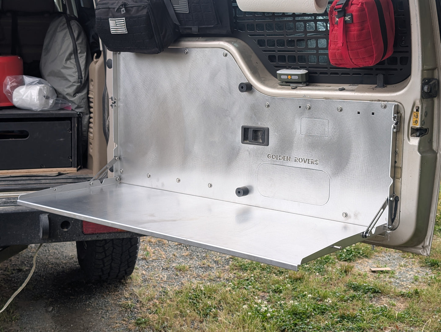Discovery 1 & 2 Folding Tailgate Table - Aluminum