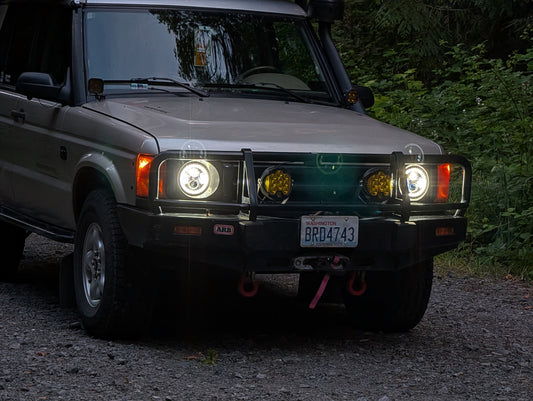 Discovery 1 & 2 (pre-facelift) 7" Round Headlight Bezel (pair)