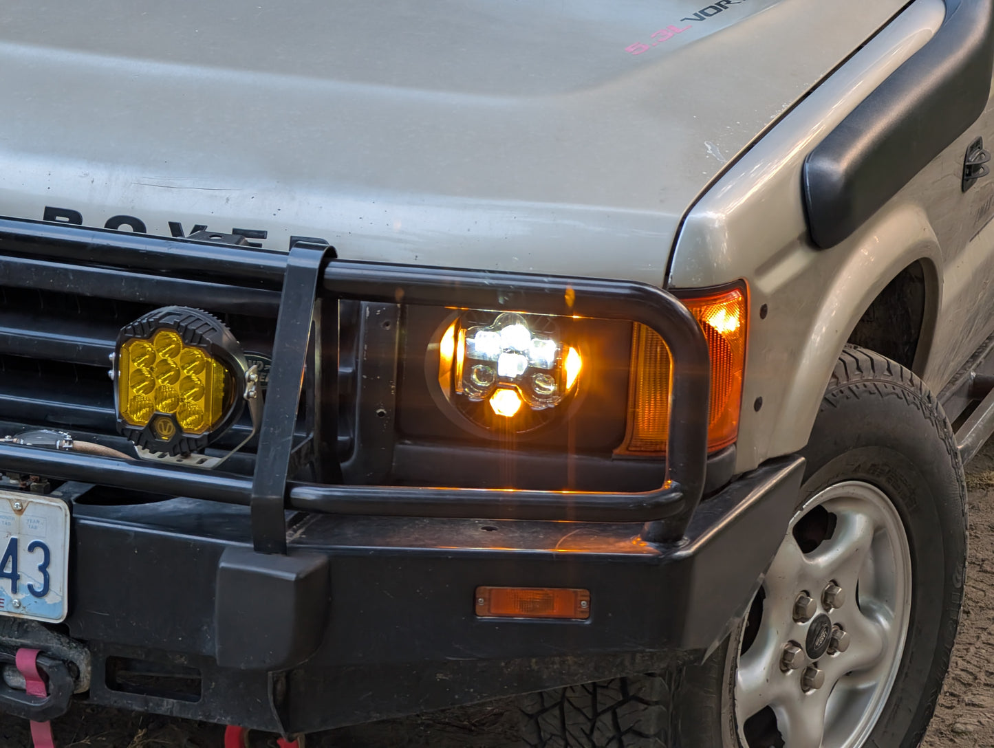 Discovery 1 & 2 (1994-2002) Baja Designs DOT LP6 Bezels and Lights (pair, full kit)