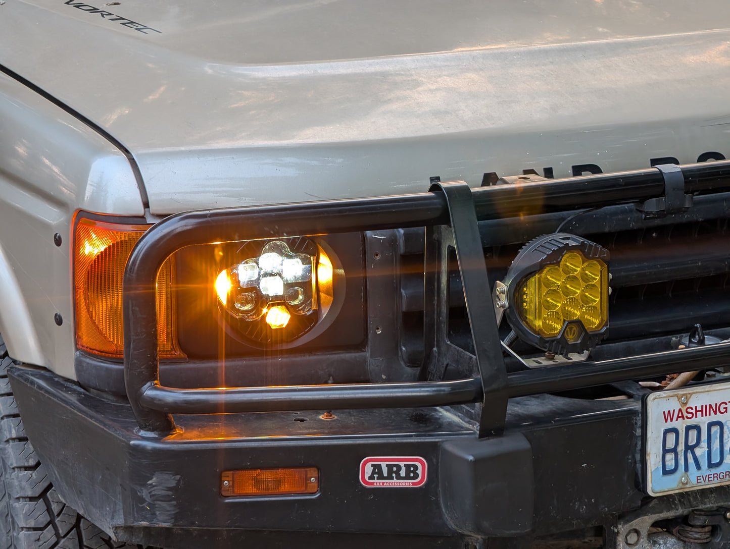 Discovery 1 & 2 (1994-2002) Baja Designs DOT LP6 Bezels and Lights (pair, full kit)