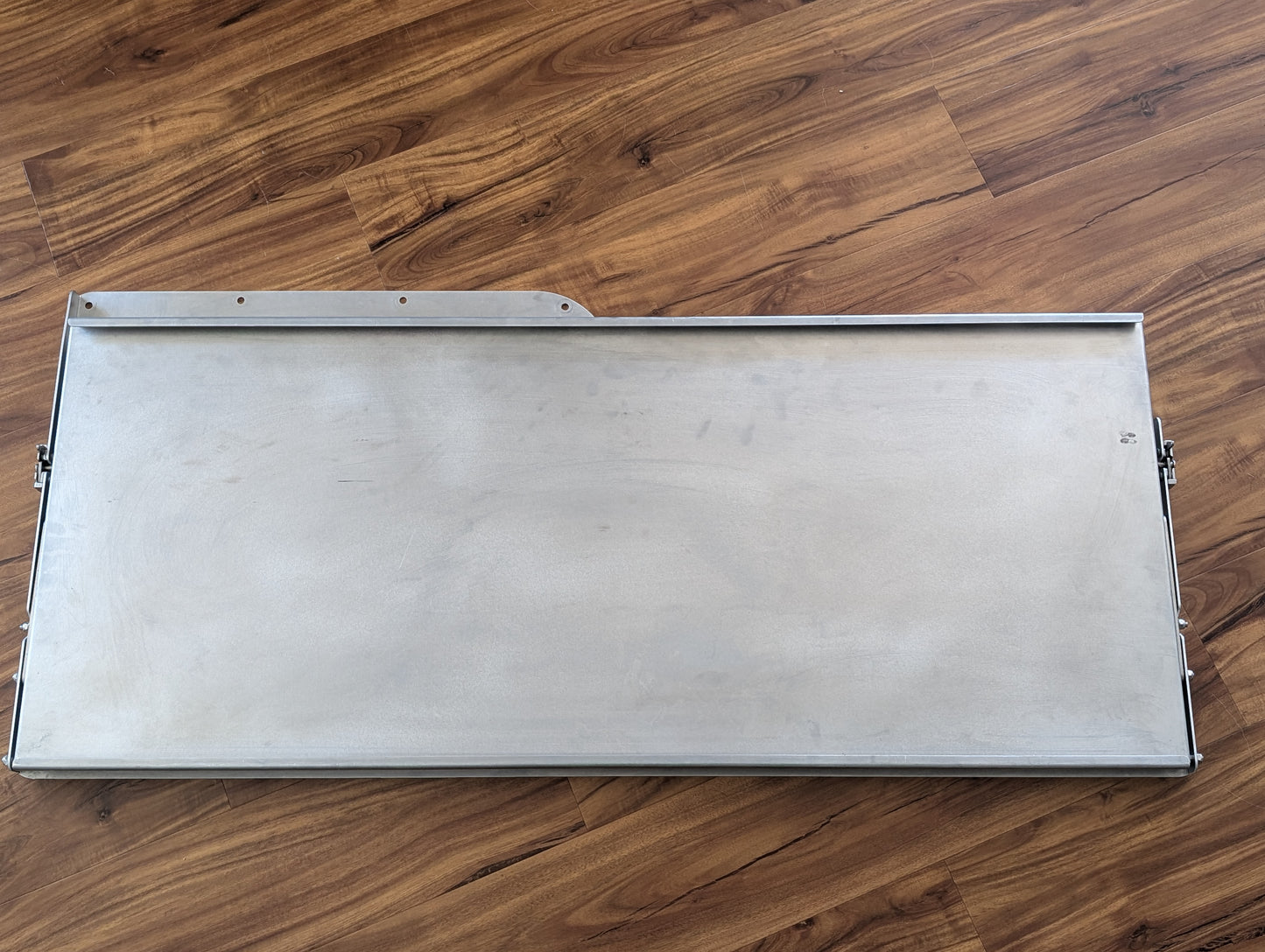 [Factory Seconds] Discovery 1 & 2 Folding Tailgate Table Aluminum - Read Description