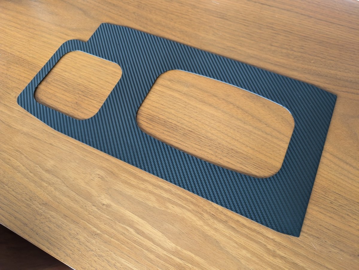 Discovery 1 & 2 Easy Clean Rubber Mat for Center Console - Golden Rovers