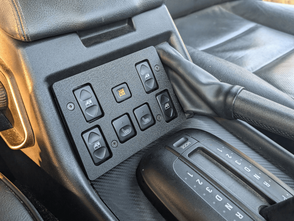 Golden Rovers - LR Discovery Accessories